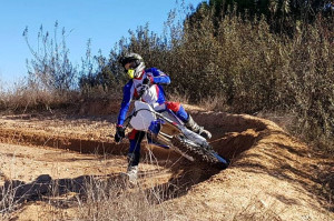 Paquito Gómez, en uno de sus entrenamientos de motocross.