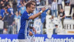 Gorka Santamaría, autor de dos de los tres goles del Recre ante el Écija Balompié. / Foto: Pablo Sayago.