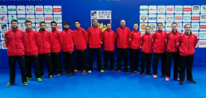 Componentes de la selección española de bádminton que tomarán parte en el Campeonato de Europa por Equipos Masculinos y Femeninos.