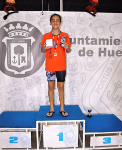 Irene Sánchez, mejor nadadora del Trofeo San Sebastián.