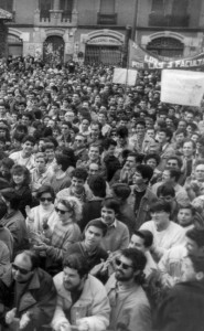 Toda la ciudad estaba concentrada en la Plaza de las Monjas.