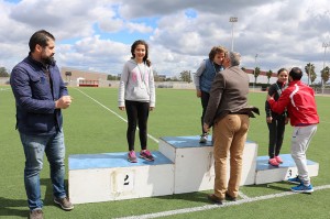 El alcalde de Cartaya, Juan Miguel Polo, y el concejal de Deportes, Manuel Barroso, durante una de las entregas de premios.