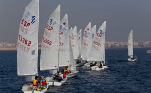 Ana Burgos, Gabriela Moreno, Pepe Toronjo y Gonzalo Velasco, representantes del RCMTPU en el Campeonato de España de 420 en Gran Canarias.