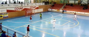 Derrota del CD Onuba ante el Alchoyano (5-2).