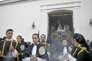 Paso de la Urna con Cristo Yacente. / Foto: Sergio Borrero.