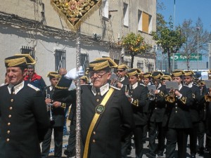 La Agrupación Musical 'Cristo del Amor' de la Sagrada Cena de Huelva ha vuelto a poner el acompañamiento musical. 