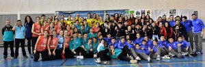 Foto de familia de los ganadores del torneo celebrado en Ayamonte. / Foto: J. L. Rúa.