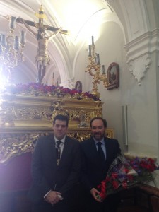 La Diputación realiza cada año una ofrenda floral al Cristo del Buen Viaje.