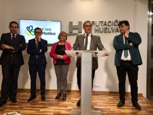 Tres diputaciones, el Puerto de Huelva y el Ayuntamiento de la capital se unen para pedir mejoras en la Huelva-Zafra.