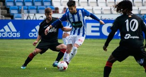 El Recre quiere dejar atrás su pésimo partido ante el Melilla de hace dos jornadas y superar al Villanovense. / Foto: Pablo Sayago.