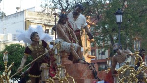 Detalle del paso de Jesús de las Cadenas.