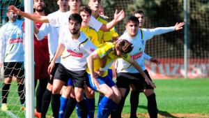 Un gol en los estertores del partido echó por tierra todo el trabajo del San Roque. / Foto: @Cadiz_CFCantera.