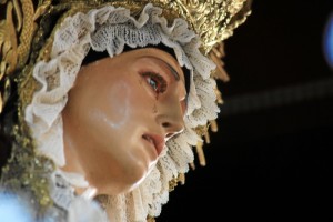 Nuestra Señora del Valle, reluciente en su salida procesional. 