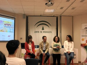 Presentación de la quinta edición  de '100 Caminos al Éxito' por la Junta y la Fundación Cajasol.