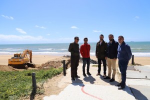 Representantes del Ayuntamiento de Moguer y Aqualia.