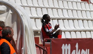 Joy Bokiri, tras marcar un gol en Albacete en su anterior etapa en el Sporting, se fue a la grada a celebrarlo.