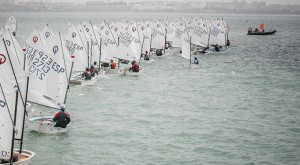 Un total de 120 regatistas se dieron cita en la prueba celebrada en aguas de Cádiz.