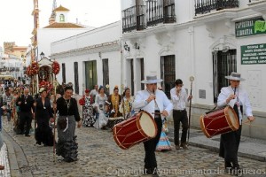 Otra foto de la realización del camino y traslado del Simpecado a la Romería.