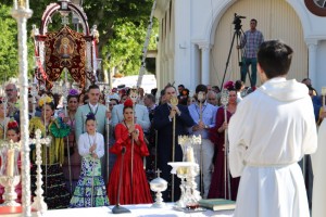 Al fondo la Hermandad Matriz