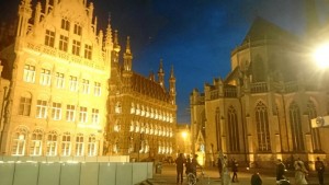 Grote Markt, céntrica plaza de Lovaina donde se encuentra el Ayuntamiento de la ciudad.