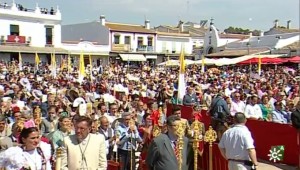 Multitud de personas han asistido a la misa.