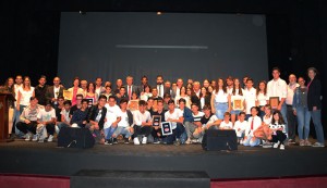 Foto de familia de los premiados en la Gala del Deporte de Cartaya.