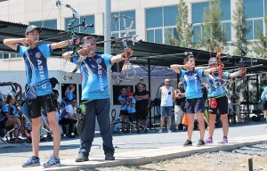 Un momento de la final de arco compuesto masculino y femenino.