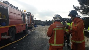 Los bomberos han sofocado el incendio.