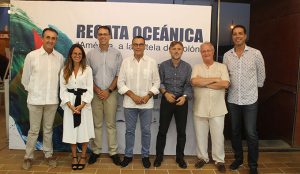 Representantes políticos durante el acto que tuvo lugar en Mazagón.