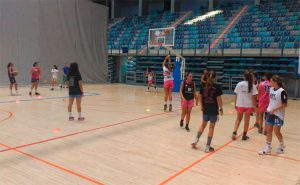 La presencia de equipos femeninos, novedad esta temporada en el Ciudad de Huelva.