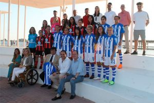 Presencia institucional en la presentación oficial del Sporting Puerto de Huelva.