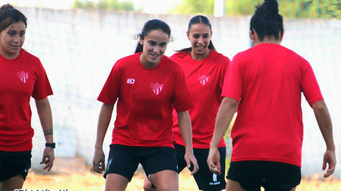 La paraguaya Lice Chamorro ya se entrena con sus compañeras del Sporting. / Foto: @sportinghuelva.