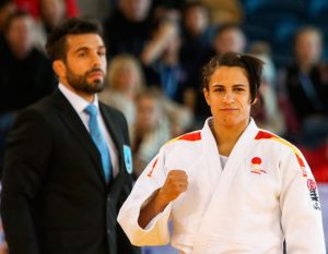 Cinta García, contenta tras lograr el bronce en Glasgow. / Foto: European Judo Union-Gabriel Juan.