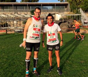 Los corredores onubenses en el hipódromo de Cascais, momentos antes de comenzar la Maratón.