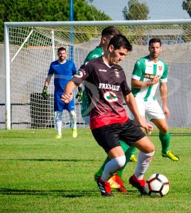 El Pinzón tiene una difícil cita en casa con el Atlético Algabeño. / Foto: @MariiMartin92.