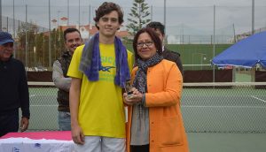 Nicolás Vicente, vencedor Absoluto del torneo celebrado en El Portil.