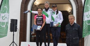 Las tres primeras clasificadas en la categoría Absoluta femenina.