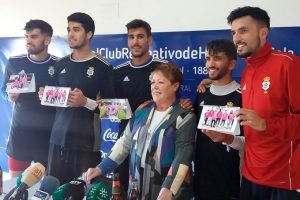 Un momento de la presentación del calendario solidario 'Santa Águeda'. / Foto: @recreoficial.