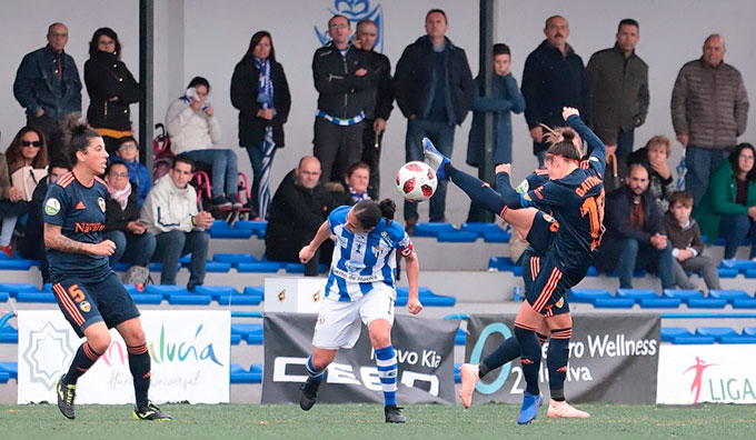 Las componentes del Sporting confían en contar con el plus que da su afición en el partido del domingo ante el Espanyol. / Foto: www.lfp.es.