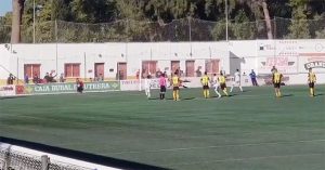 Momento en el que Nico Monclova detiene el penalti a Carreño. / Foto: Captura TV.