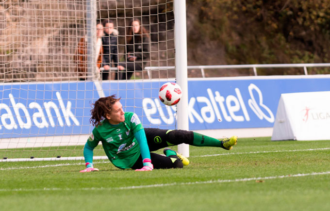 Sara Serrat, convocada por España para el amistoso ante Camerún. / Foto: www.lfp.es.