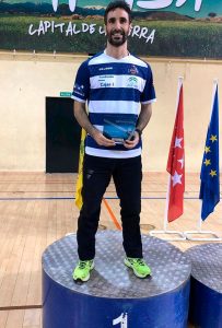 Pablo Abián en el primer lugar del podio en el torneo disputado en Collado Villalba.