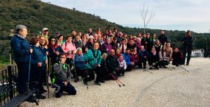 Participantes en la última ruta, entre La Umbría e Higuera de la Sierra.