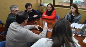 Un momento de la reunión que ha mantenido Aurora Águedo, alcaldesa de Punta Umbría, con miembros de la directiva del CDNPU.