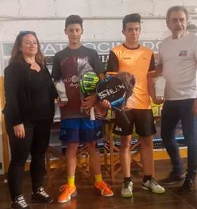 Antonio Jesús Ramos, campeón Infantil Masculino en el Torneo de Menores 1.400 de Pádel.