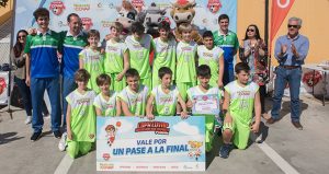 Formación del C.B. Lepe Alius, que ganó en baloncesto masculino.