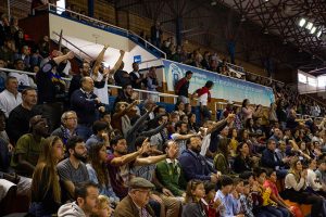 El Andrés Estrada llevó en volandas al cuadro de Huelva.