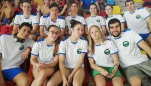 Componentes del CN Huelva en el Campeonato disputado en Málaga.