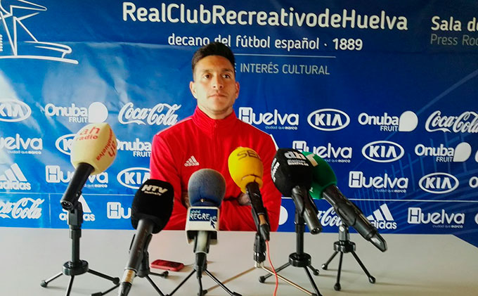 Jesús Valentín ve “una familia en el vestuario del Recre”. / Foto: @recreoficial.