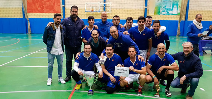 Formación del equipo 'Los de la Cope', ganador del Campeonato de Fútbol Sala de Invierno en Cartaya.